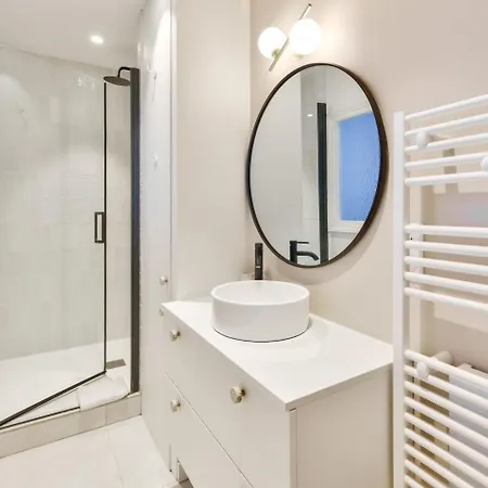 Guestready - Sunny Retreat With Tower Views * Bordeaux