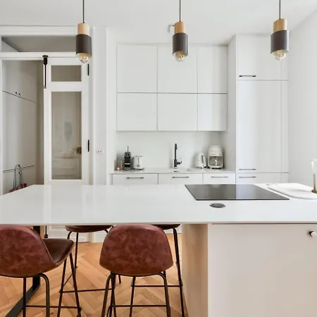 Guestready - Sunny Retreat With Tower Views Apartment