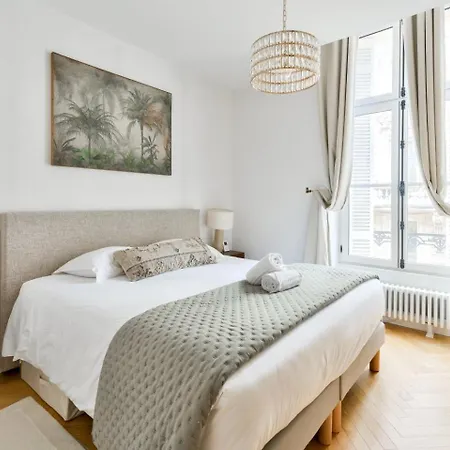 Guestready - Sunny Retreat With Tower Views *